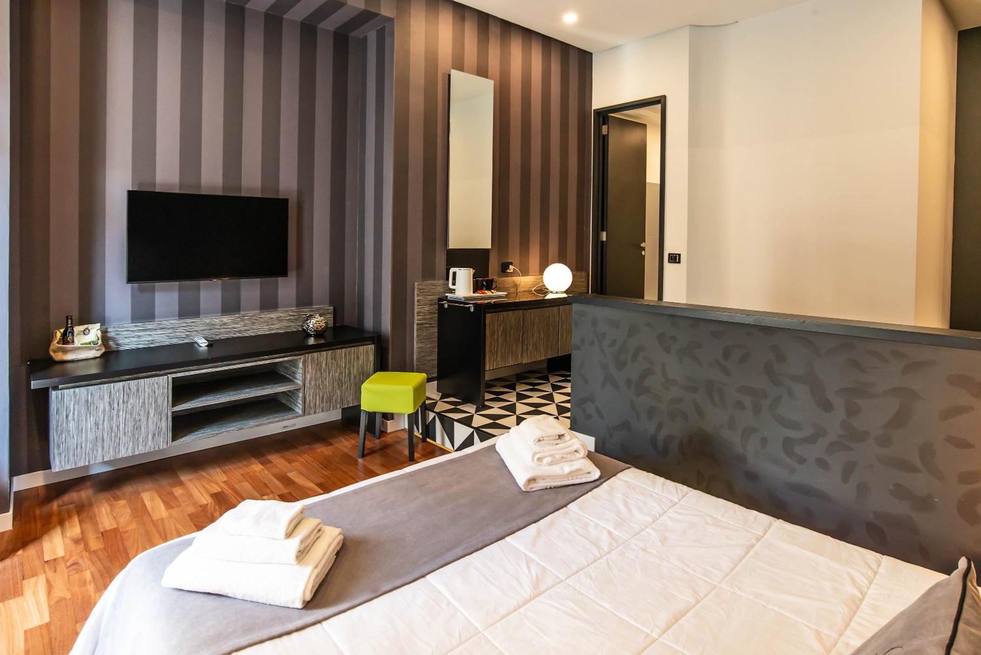 Gram Suites เนเปิลส์ ภายนอก รูปภาพ